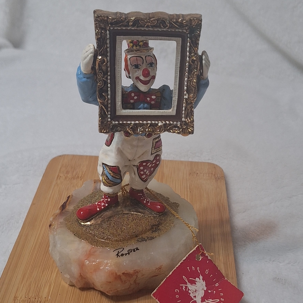 Vintage Ron Lee Signed Handpainted Clown with Picture Frame Figurine
